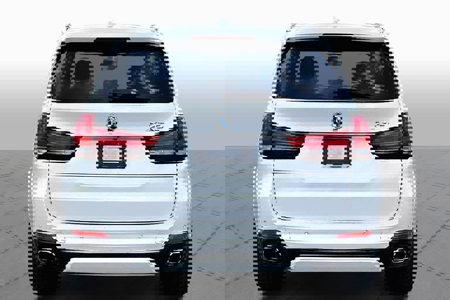 Used 2018 BMW X5 xDrive40e image 5