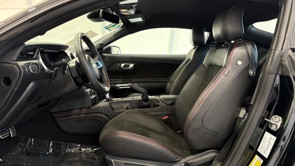 Used 2021 Ford Mustang GT Premium w/ Equipment Group 401A RWD image 9