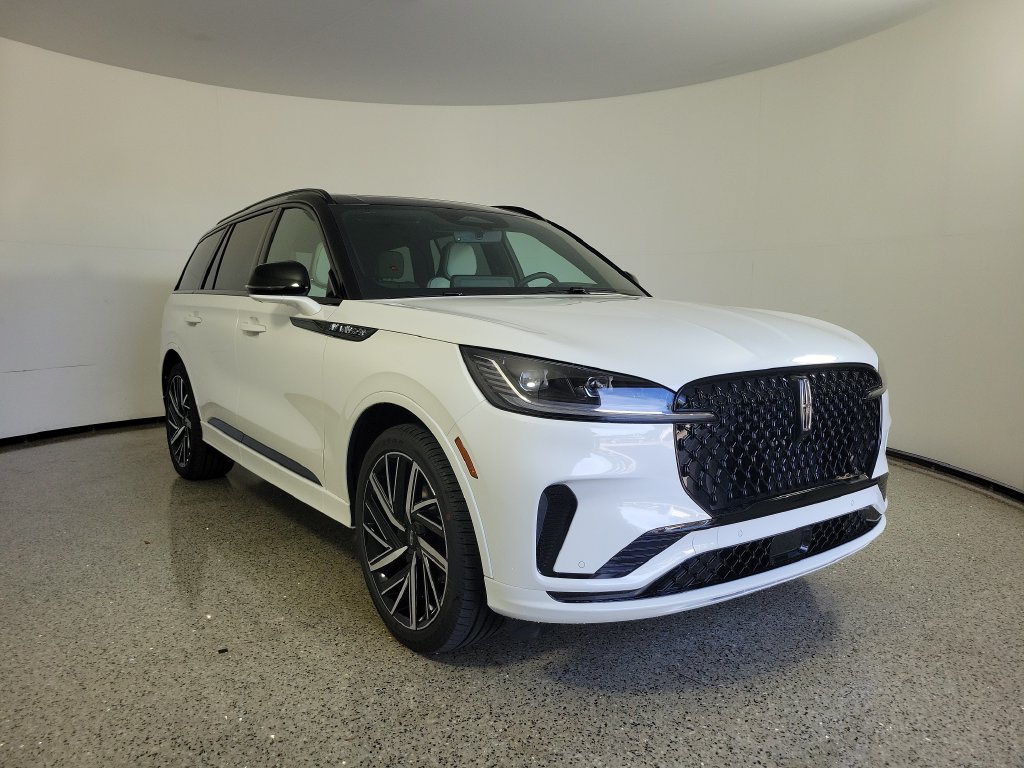 New 2026 Lincoln Aviator Black Label w/ Black Label Special Edition AWD/4WD image 32