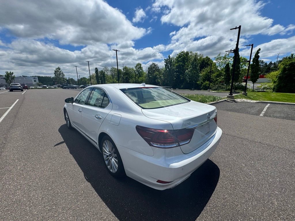 Used 2017 Lexus LS 460 AWD w/ Comfort Package image 6