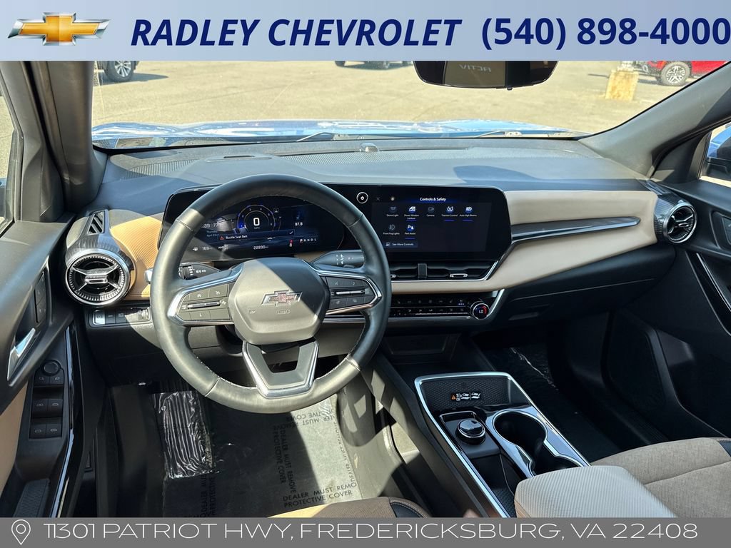 Used 2025 Chevrolet Equinox ACTIV w/ Safety and Technology Package AWD/4WD image 14