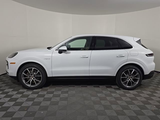 New 2026 Porsche Cayenne E-Hybrid image 2
