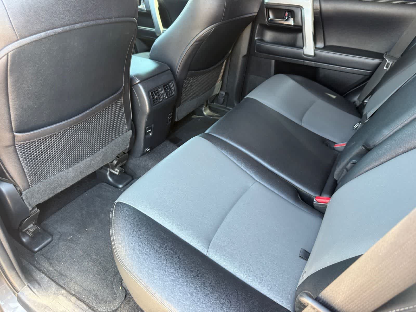 Used 2018 Toyota 4Runner SR5 Premium AWD/4WD image 8
