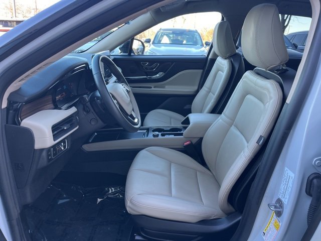 Used 2025 Lincoln Corsair Grand Touring w/ Equipment Group 301A image 25