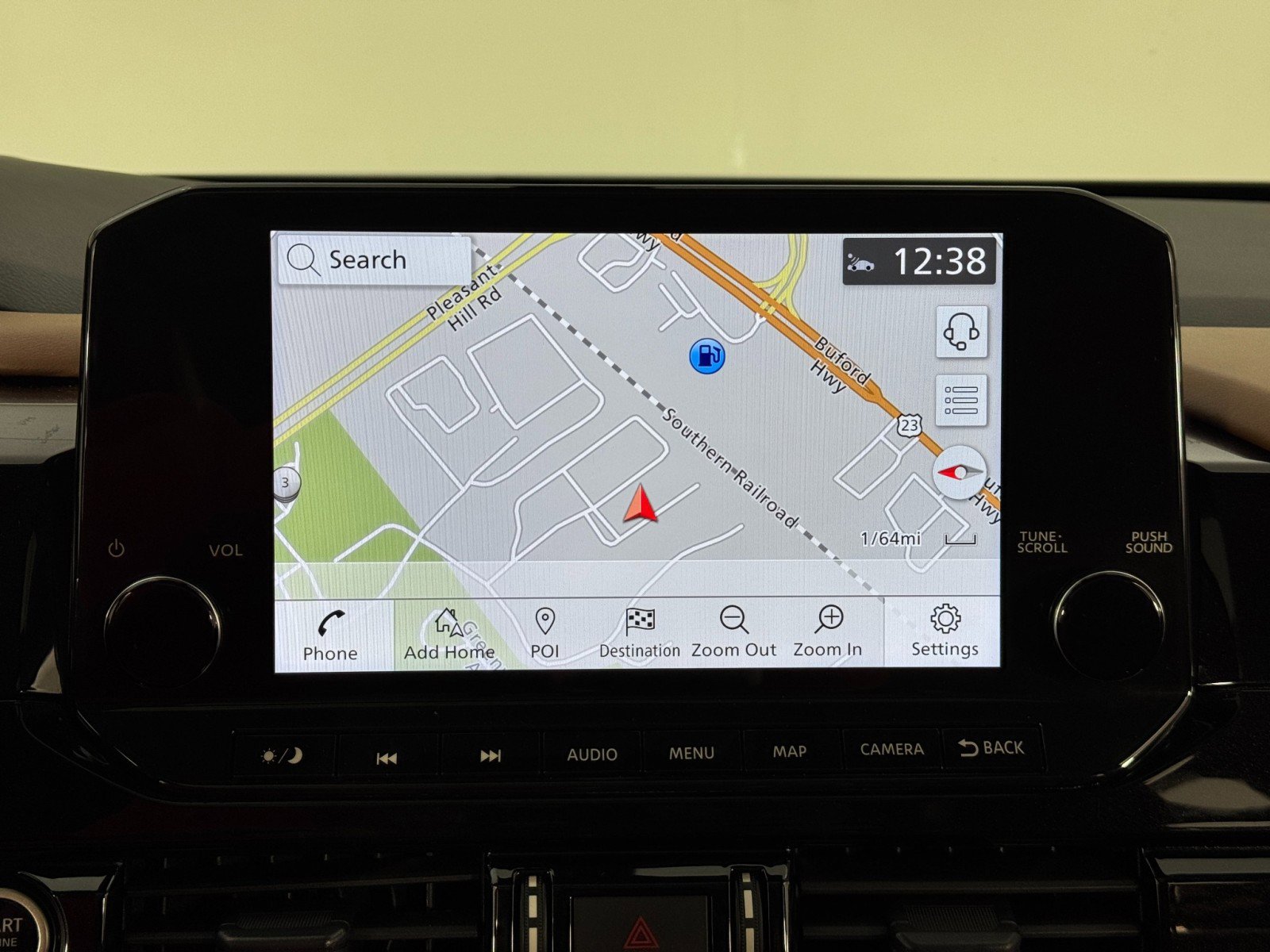 Used 2023 Nissan Pathfinder Platinum image 25