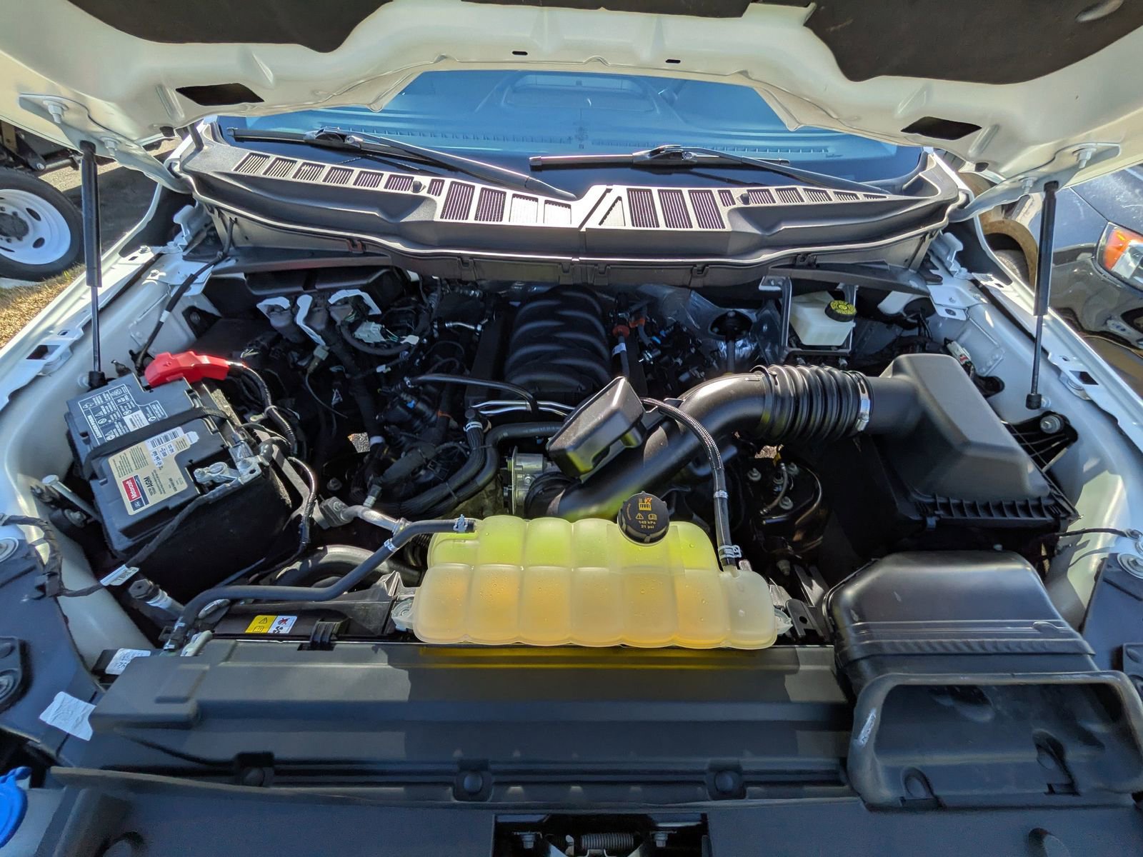 Certified 2024 Ford F150 XLT image 11