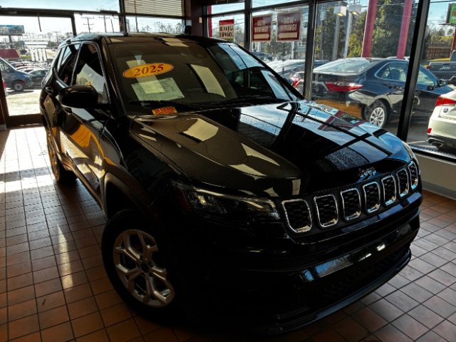 Used 2025 Jeep Compass Sport