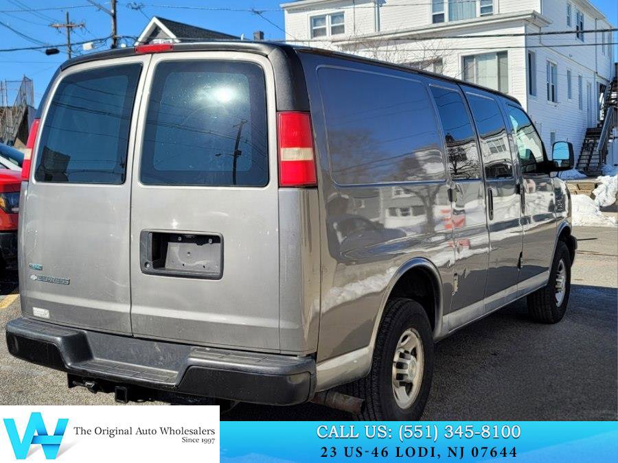 Used 2010 Chevrolet Express 2500 image 6
