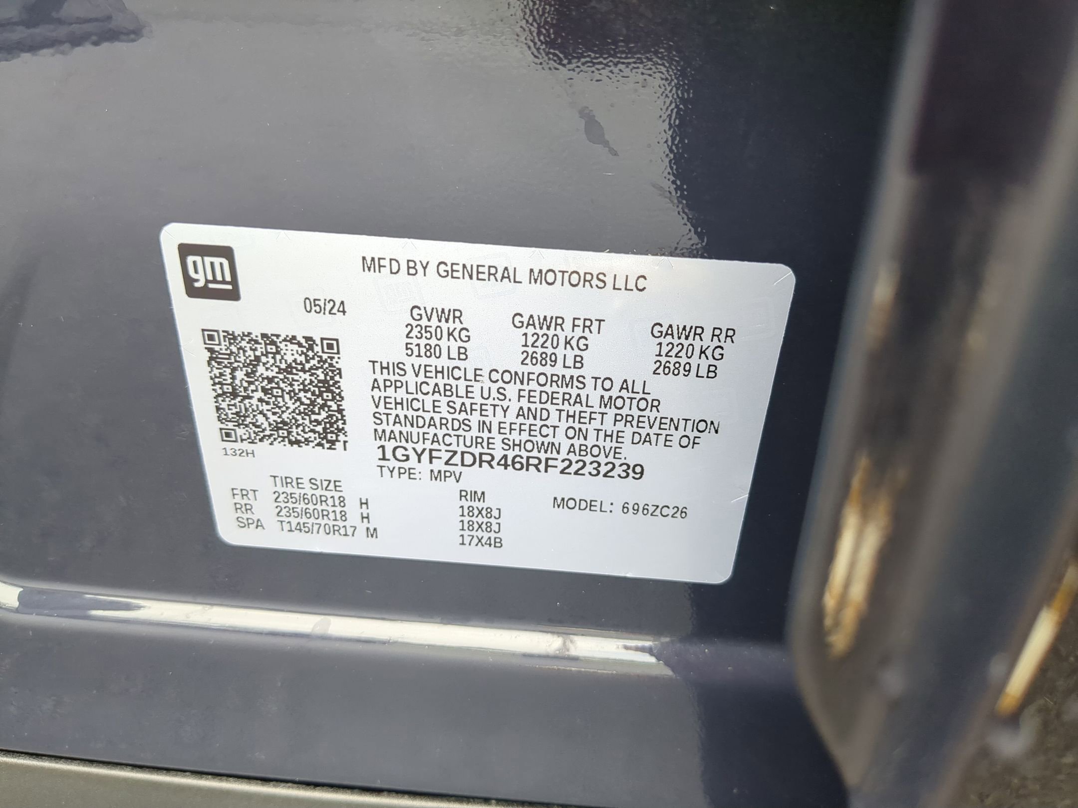 Certified 2024 Cadillac XT4 Premium Luxury AWD/4WD image 32