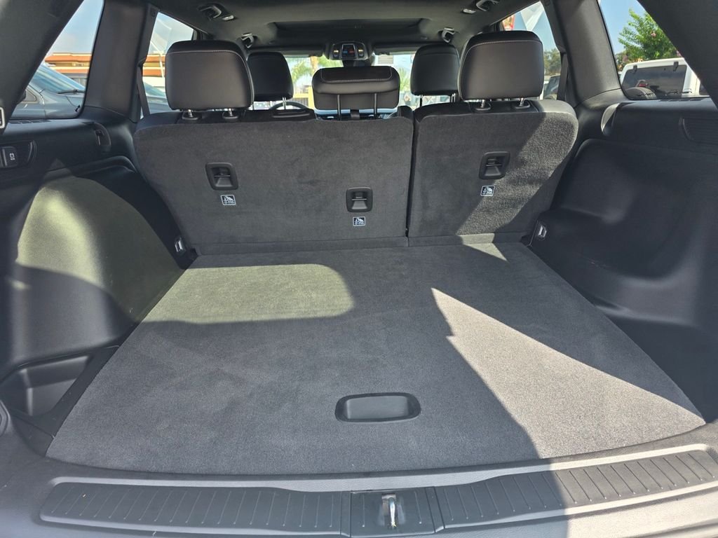 New 2026 Jeep Grand Cherokee Altitude RWD image 11