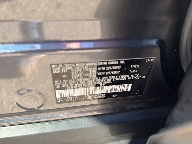 Used 2020 Toyota RAV4 XLE w/ All Weather Liner Package image 27