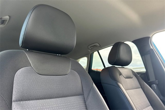 Used 2025 Chevrolet Trax LT w/ Driver Confidence Package image 20