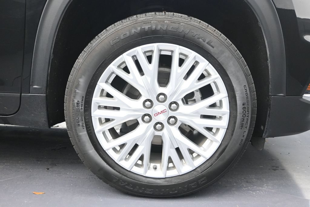 Used 2024 GMC Acadia Elevation w/ Luxury Package FWD image 9