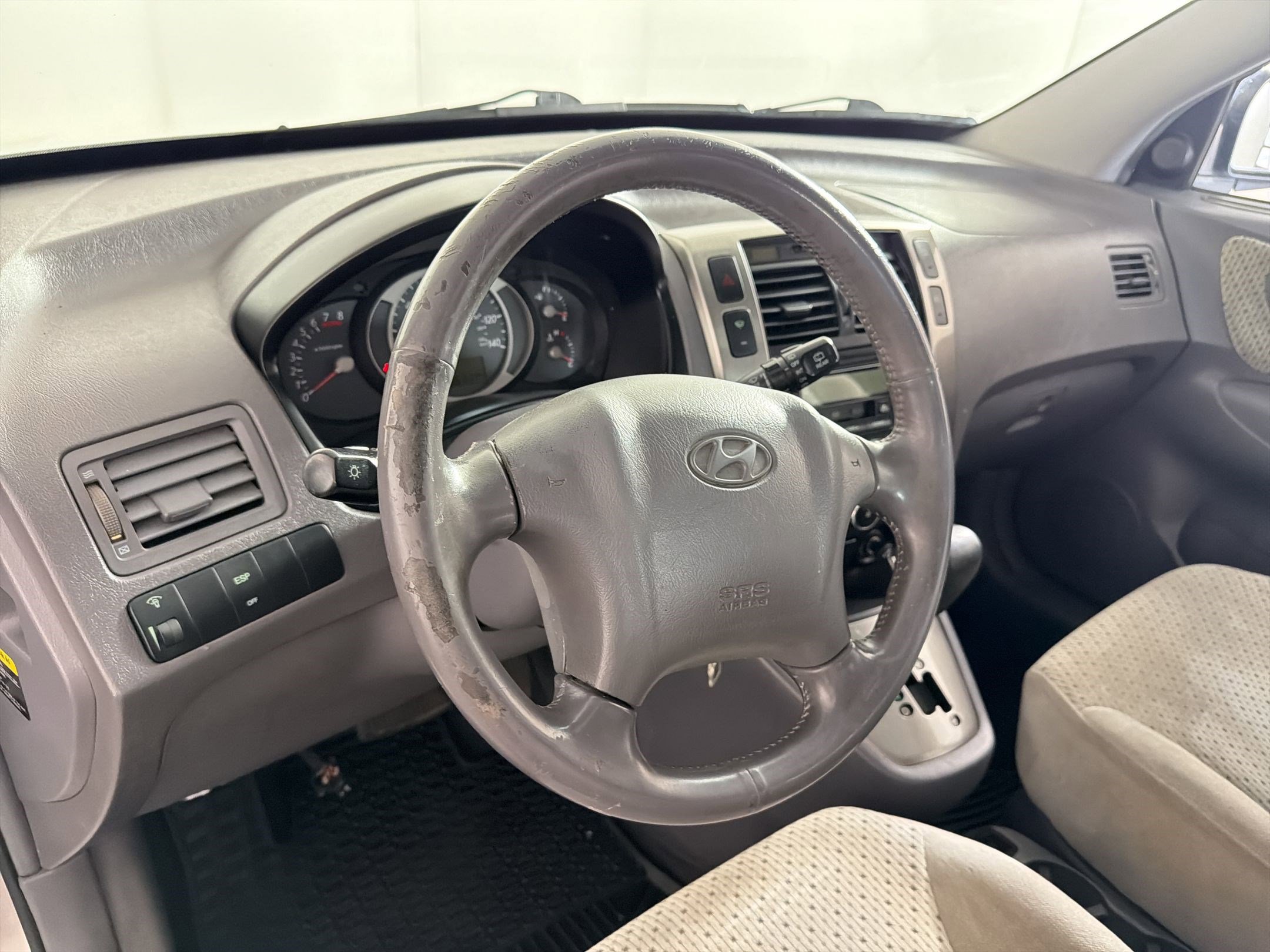 Used 2005 Hyundai Tucson LX FWD image 4