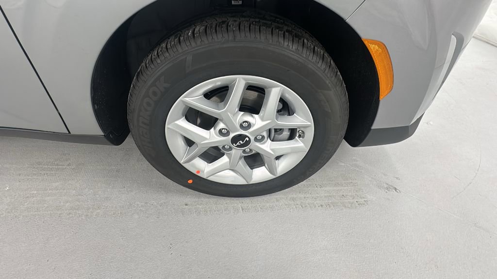 New 2025 Kia Soul LX image 9