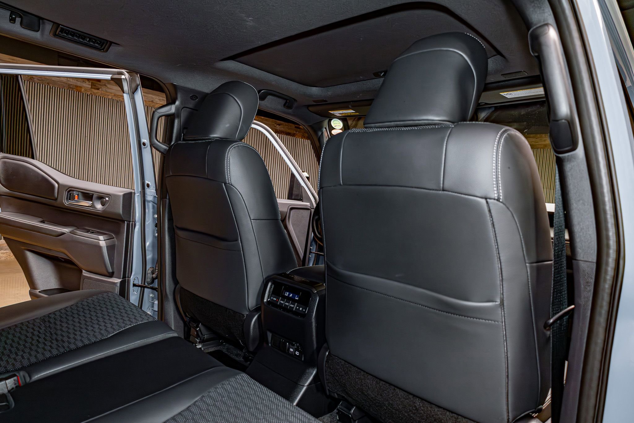 Used 2025 Toyota Land Cruiser w/ Premium Package image 25