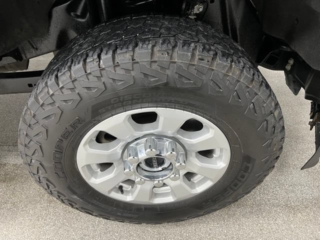 Used 2023 Ford F250 XLT w/ Camper Package AWD/4WD image 18