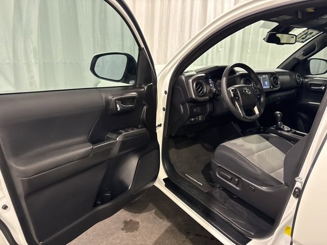 Used 2021 Toyota Tacoma TRD Sport image 9