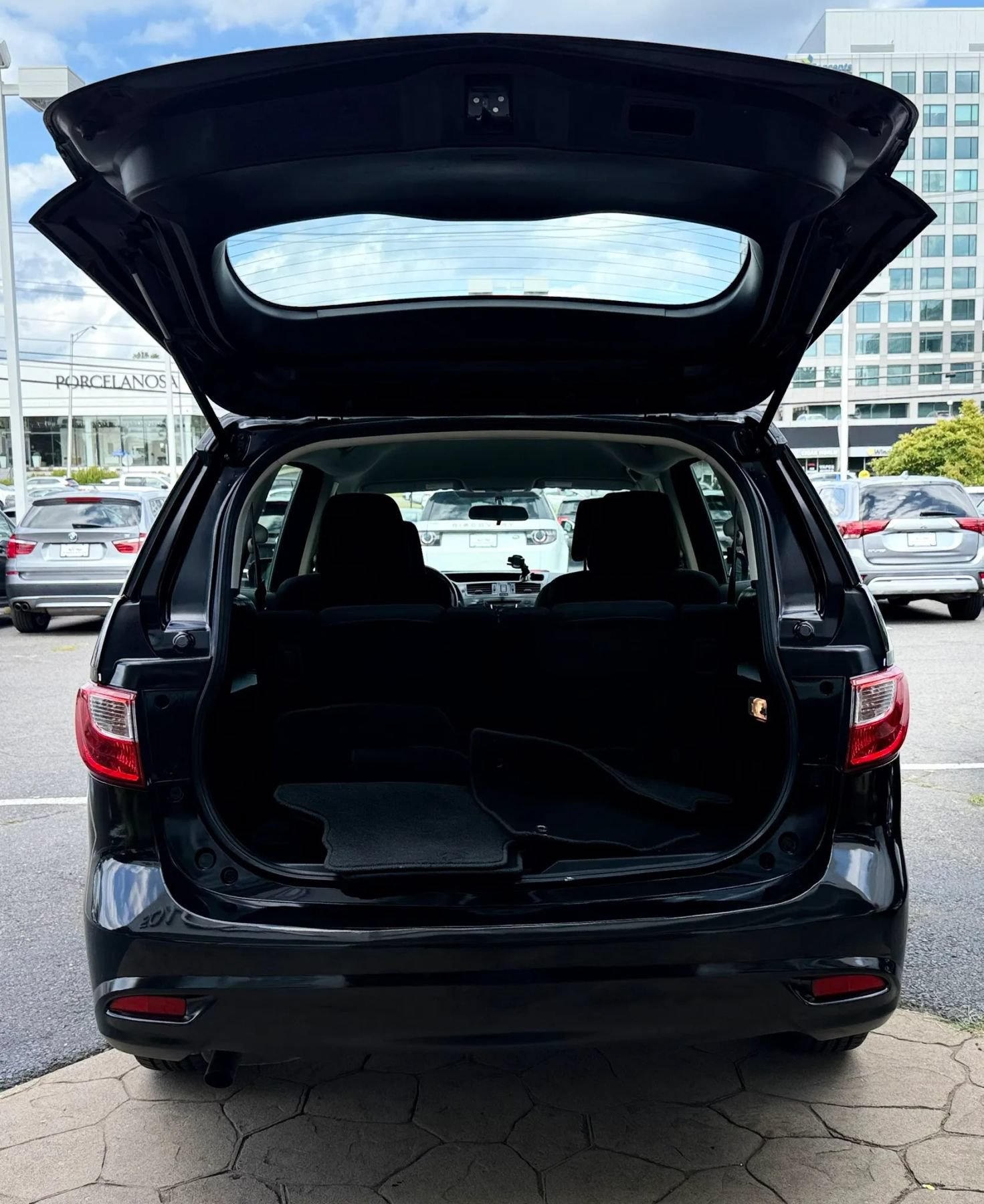 Used 2014 MAZDA MAZDA5 Sport FWD image 38