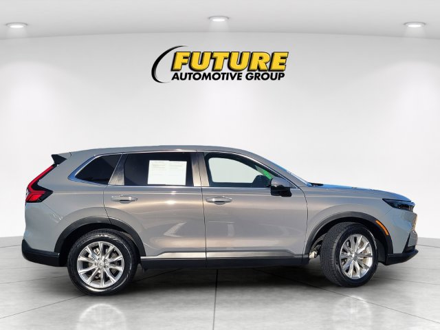 Used 2025 Honda CR-V EX image 3
