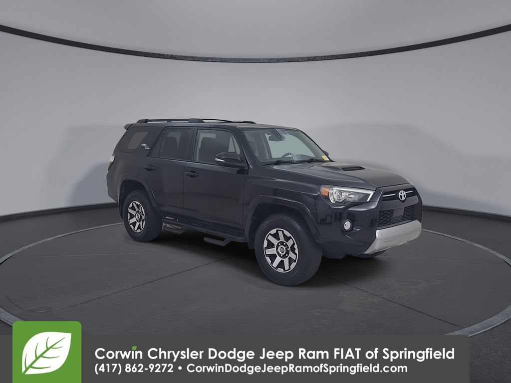 Used 2020 Toyota 4Runner TRD Off-Road Premium w/ Moonroof Package AWD/4WD image 3