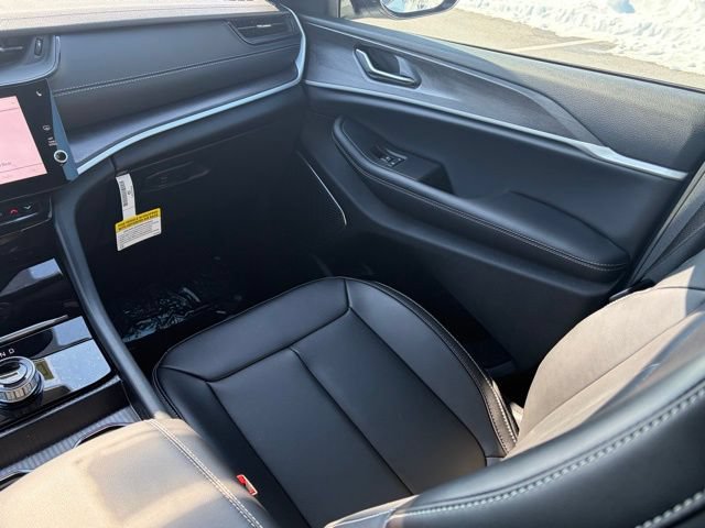 New 2026 Jeep Grand Cherokee Limited AWD/4WD image 37