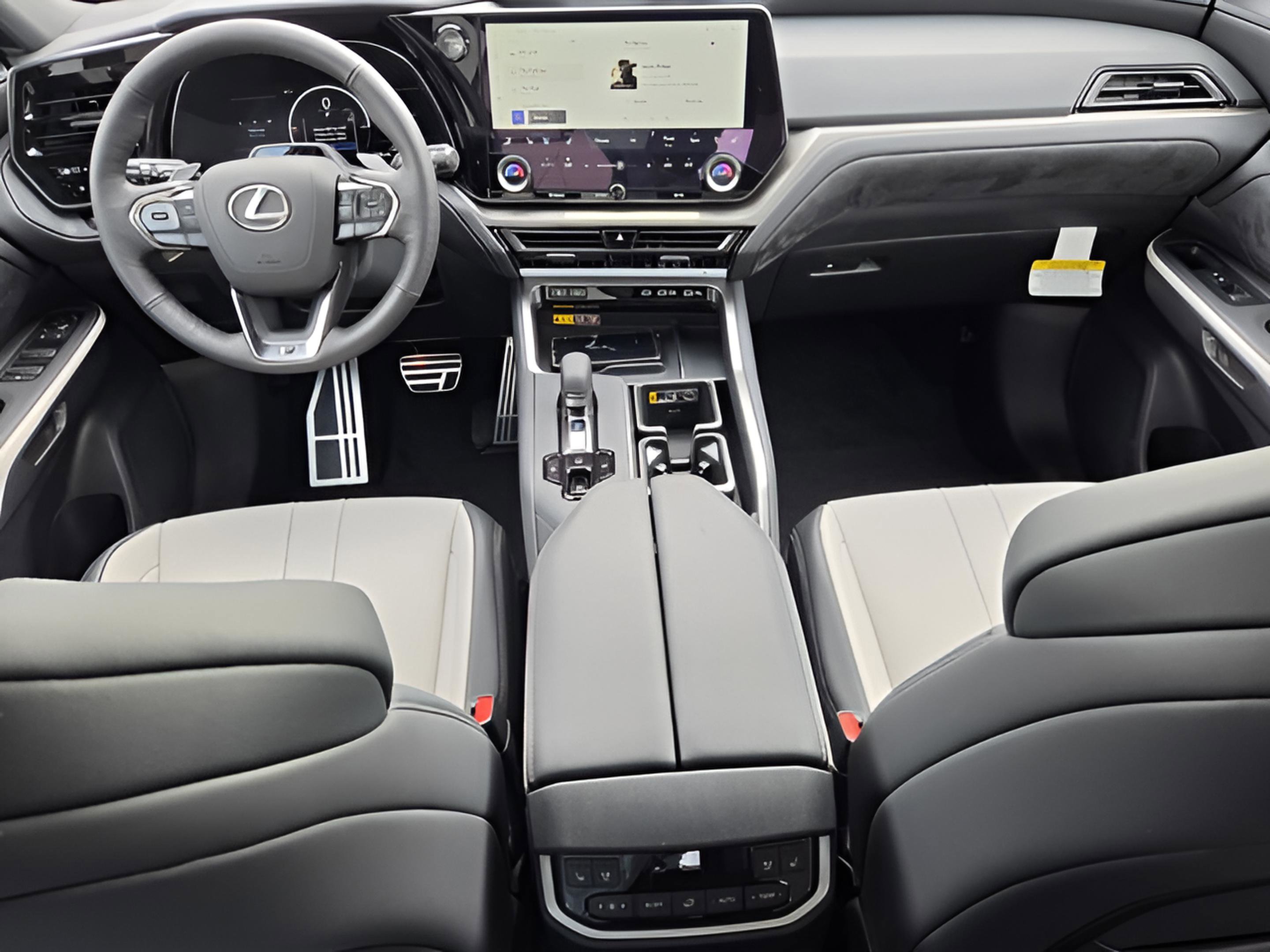 New 2026 Lexus TX 500h AWD image 11