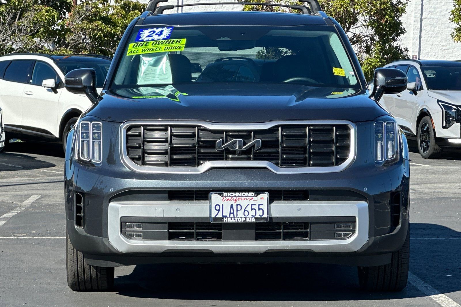 Certified 2024 Kia Telluride SX Prestige w/ Towing Package image 12