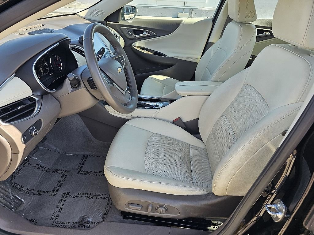 Used 2024 Chevrolet Malibu LT image 25