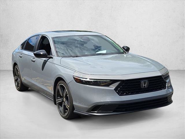 Used 2025 Honda Accord Sport image 4