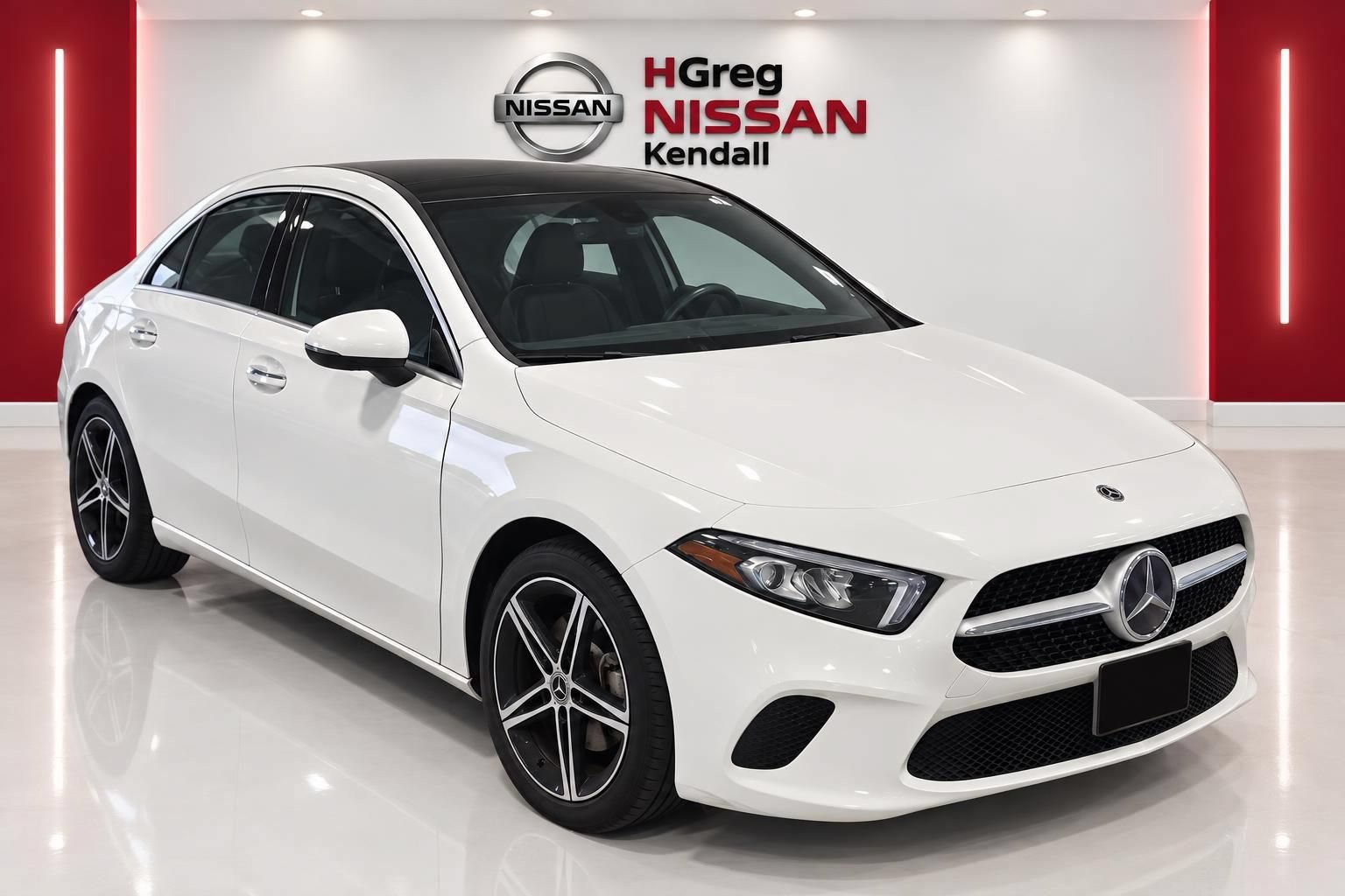 Used 2019 Mercedes-Benz A 220 4MATIC image 3