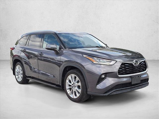 Used 2021 Toyota Highlander Limited AWD/4WD image 3