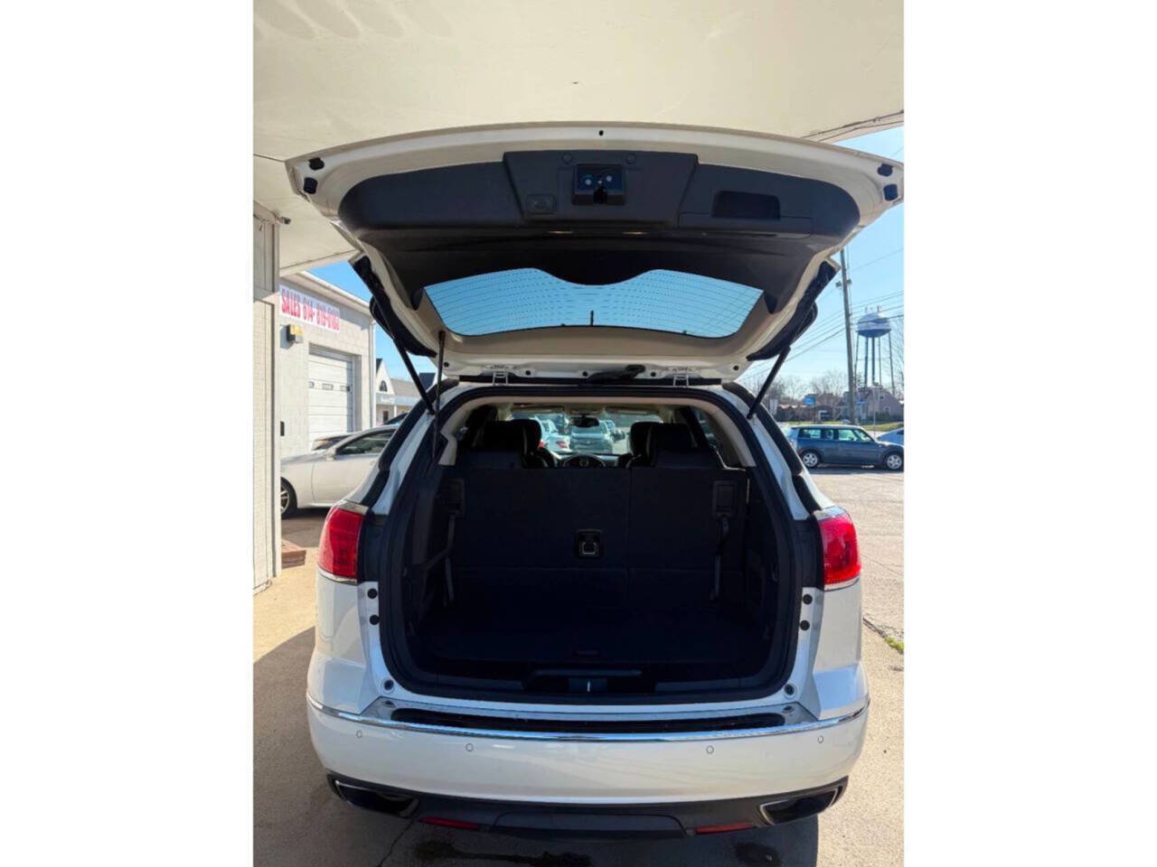 Used 2015 Buick Enclave Leather FWD image 11