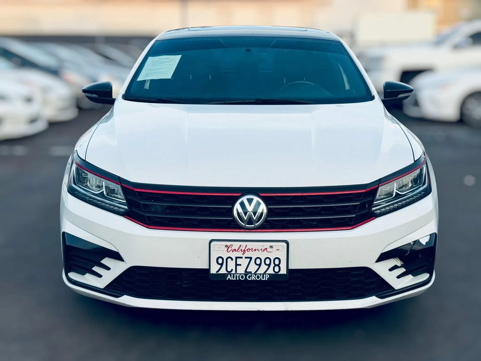 Used 2018 Volkswagen Passat GT FWD image 3