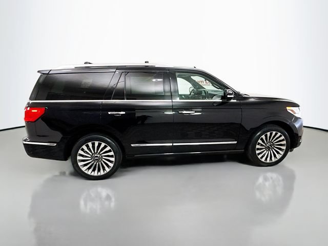 Used 2019 Lincoln Navigator Reserve w/ Cargo Package AWD/4WD image 8