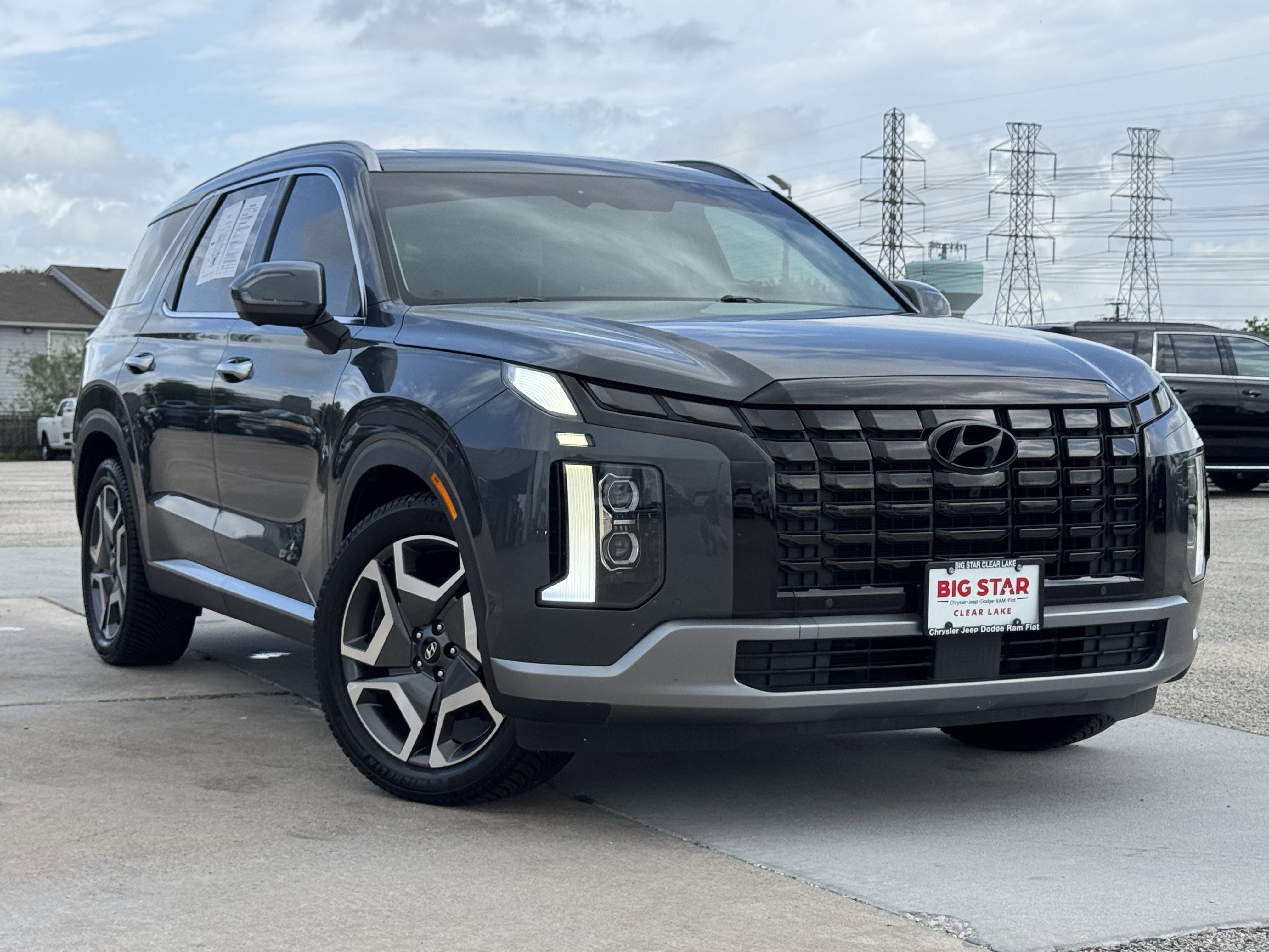 Used 2023 Hyundai Palisade Limited video 2