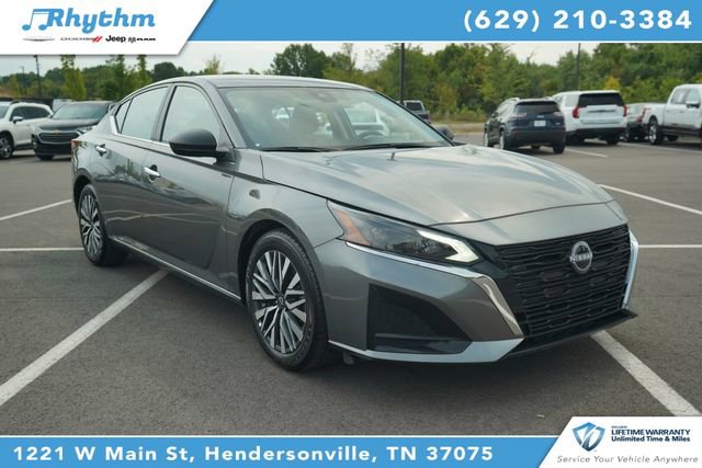 Used 2024 Nissan Altima 2.5 SV