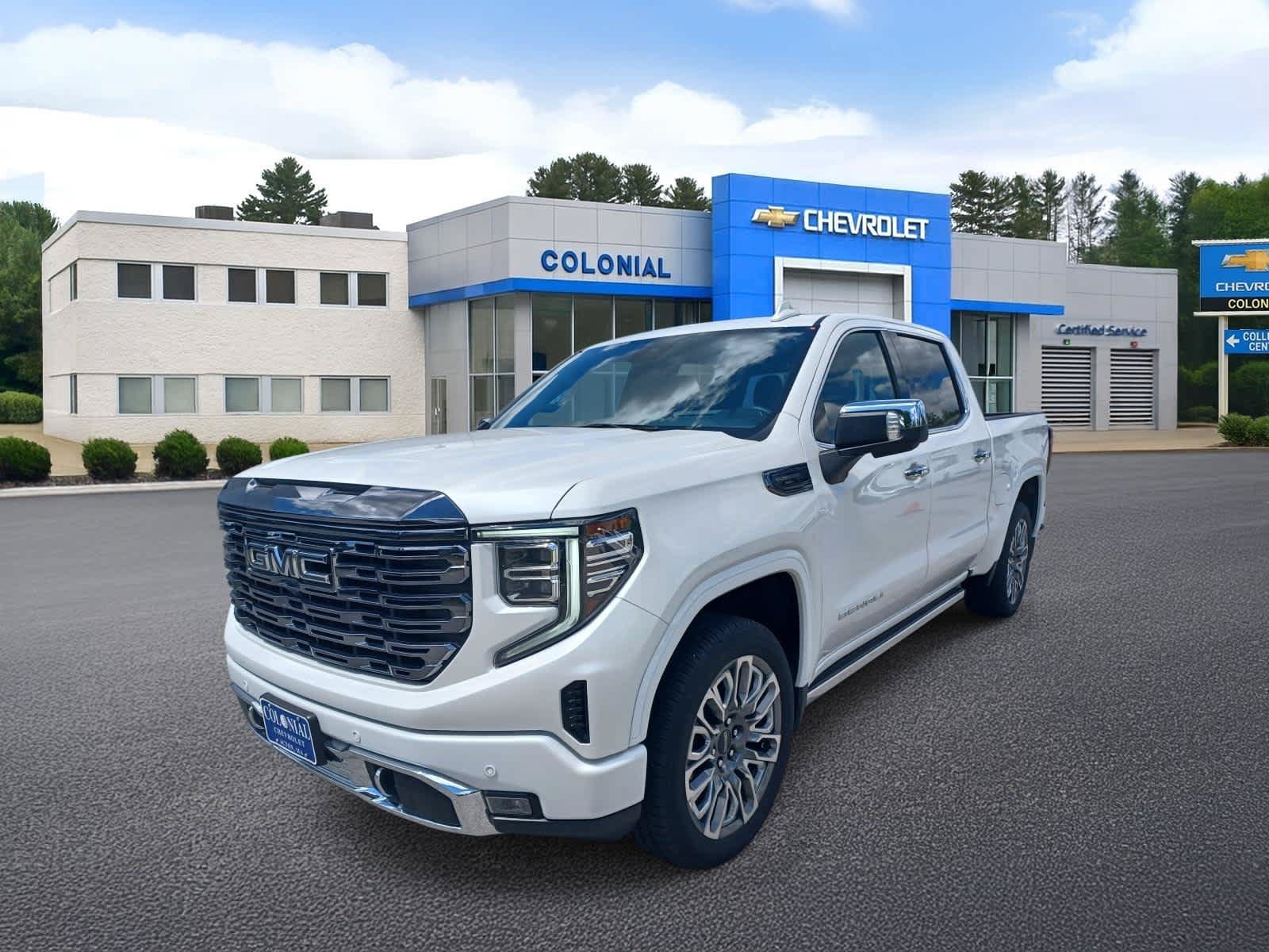 Used 2024 GMC Sierra 1500 Denali Ultimate AWD/4WD image 1