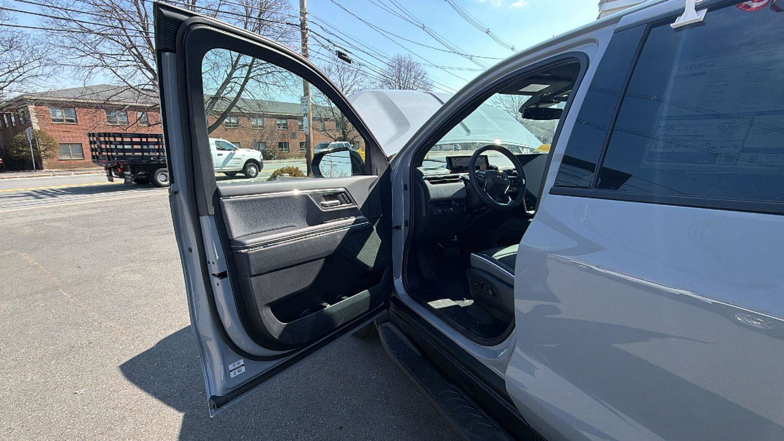 New 2026 GMC Sierra EV Elevation image 14