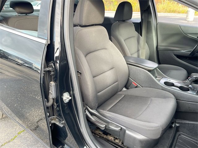 Certified 2023 Chevrolet Malibu RS w/ LPO, Floor Liner Package image 25