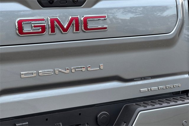 New 2026 GMC Sierra 2500 Denali w/ Denali Reserve Package image 33