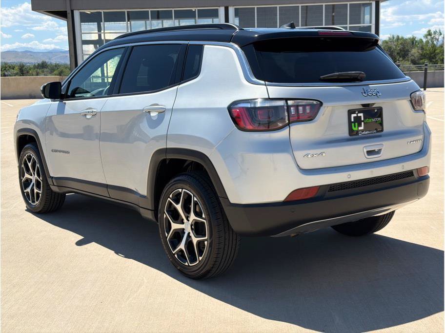 Used 2024 Jeep Compass Limited AWD/4WD image 6