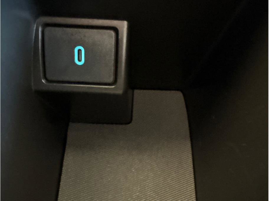 Used 2020 Ford Escape SE image 27