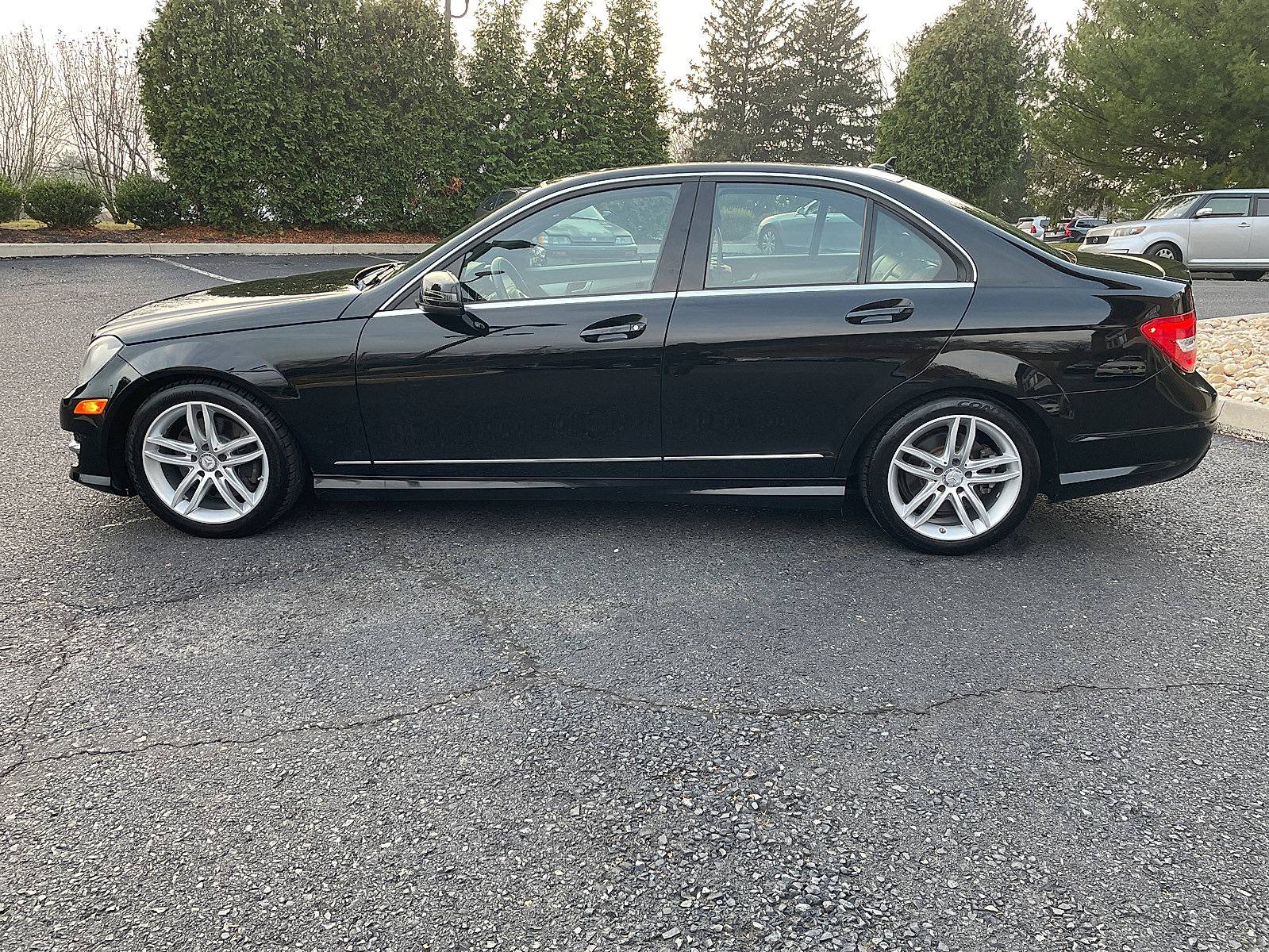 Used 2014 Mercedes-Benz C 300 4MATIC Sedan image 10