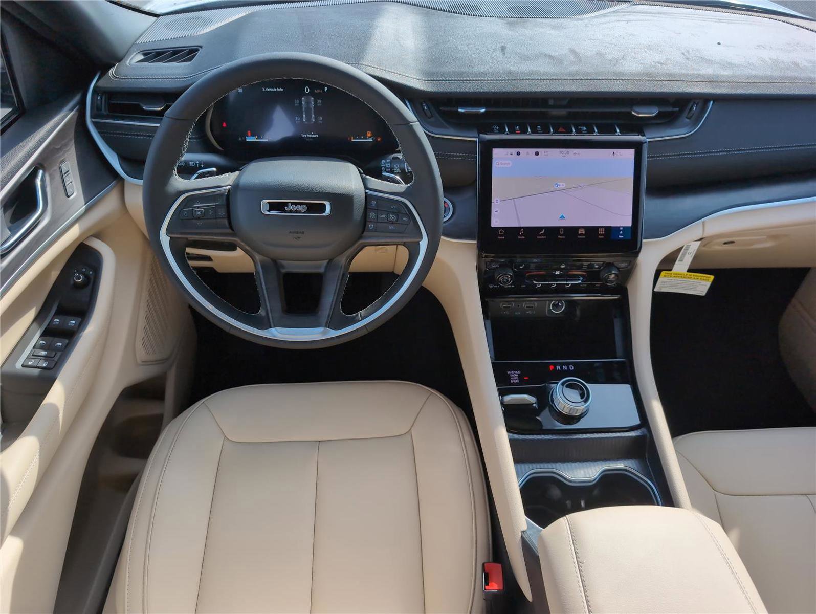 New 2025 Jeep Grand Cherokee Limited w/ Trailer Tow Package image 32