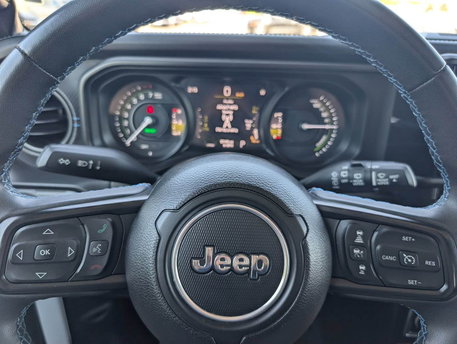 Used 2024 Jeep Wrangler Unlimited Rubicon 4xe AWD/4WD image 23