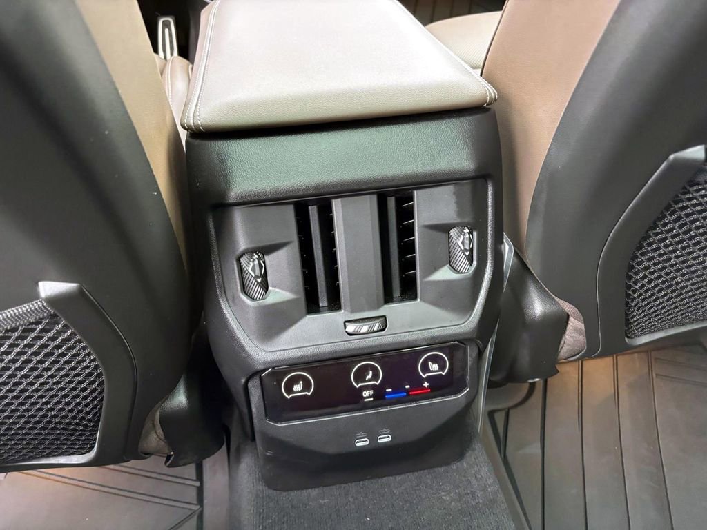 Certified 2025 BMW X3 xDrive30i w/ M Sport Package image 32