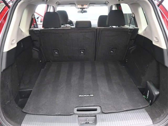 Used 2023 Nissan Rogue SV image 12