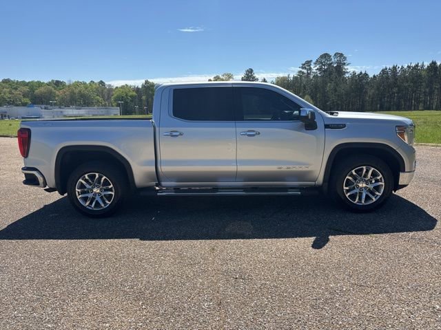 Used 2019 GMC Sierra 1500 SLT w/ SLT Premium Plus Package AWD/4WD image 8
