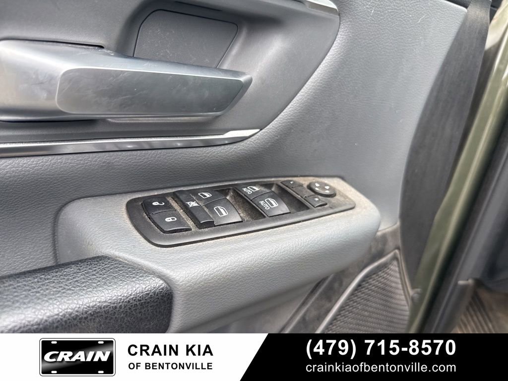Used 2021 RAM 1500 Big Horn image 23